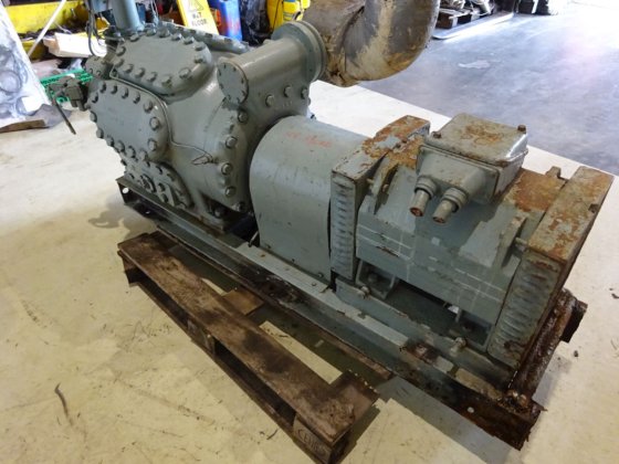 霍尔式恒温水箱 / 棕色 Boveri Q200L4C