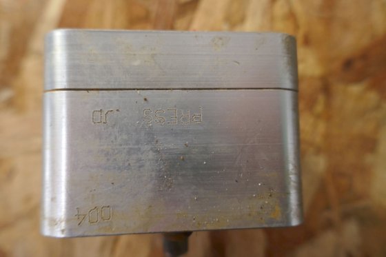 パーカー燃料フィルターコントロールバルブ 2W.6286 油圧バルブ