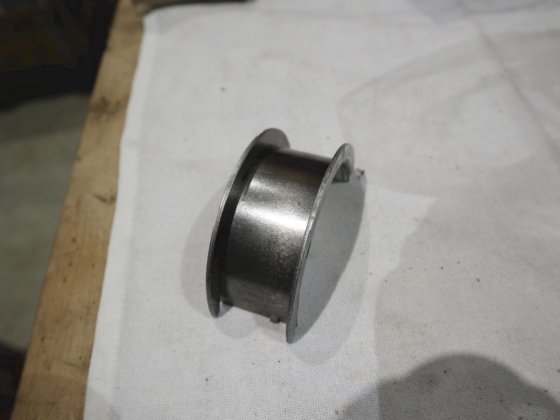 沃尔沃遍达轴承壳端