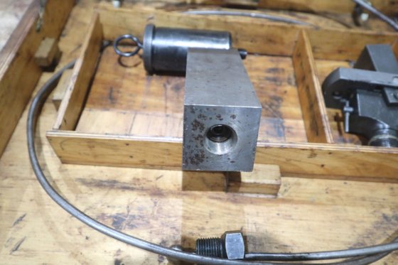 用于在高压下安装和拆卸的高压工具