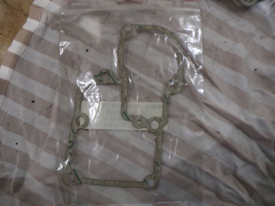 キャタピラーガスケット