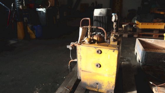 1975 液压油箱 PA50-PL3B112-4 型