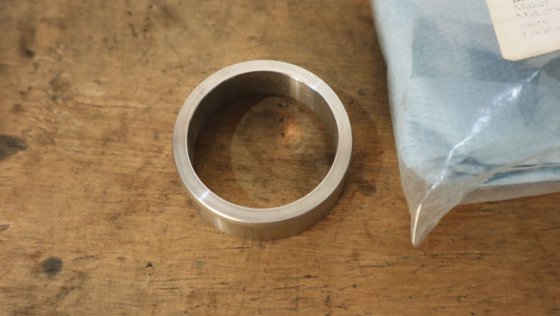 ウォーターポンプ用ブッシング ブロンズ