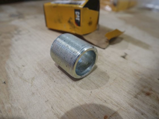 キャタピラースタッド