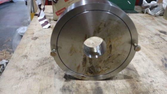 洋马液压千斤顶