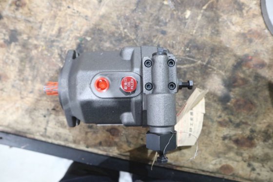 Yuken 变量柱塞泵 AR16-FR01C-22