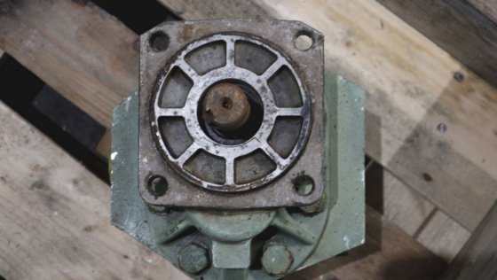 タイロン シングルギアポンプ 25550C 2E-4