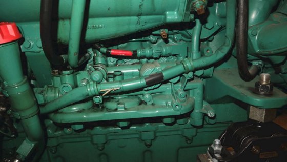 2016 ボルボ・ペンタ D9A2J MH