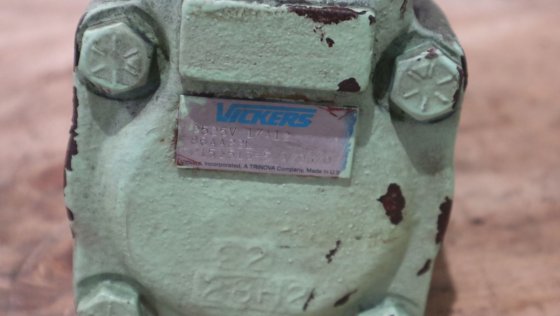 Vickers Hydr.泵 2525V 17A12