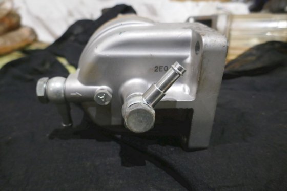 燃油过滤器外壳