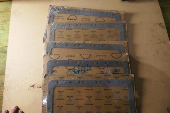 曼牌换气冷却器垫圈 51.09904-0028