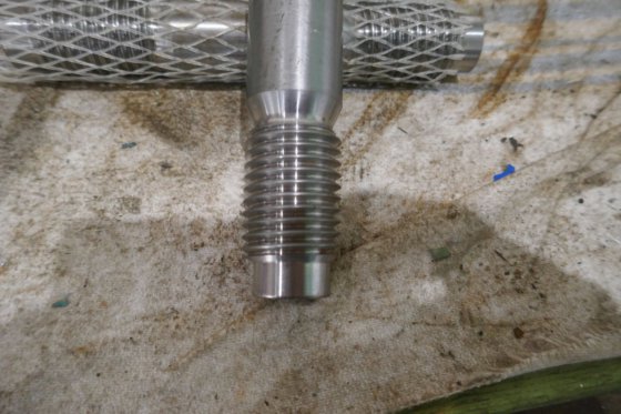 Bergen Ulstein 劳斯莱斯前曲轴螺栓 062262