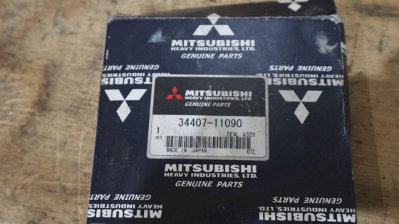 三菱シールアッシー