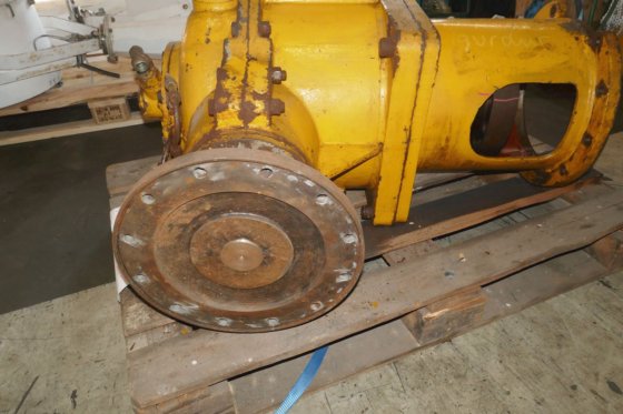 用于推力螺旋桨的角齿轮