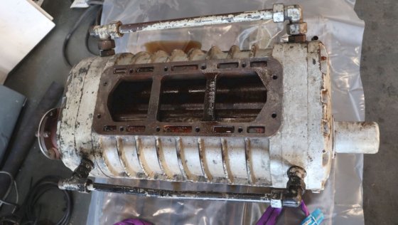 エアツェン ルーツ・タイプ GS 33 015