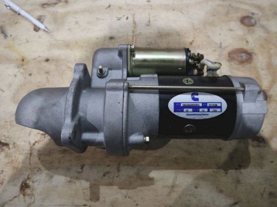 カミンズ12Vスターター