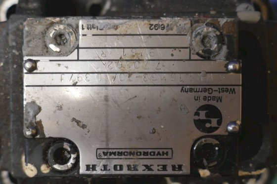 力士乐比例方向阀 4WRZ16W63-20/SO39/J