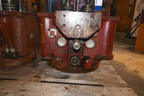 バルチラシリンダーヘッド