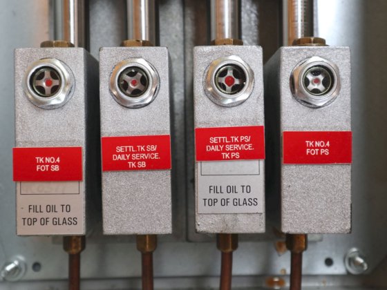 LK 阀门液压控制站机柜，带 4 个手柄，用于快速关闭阀门