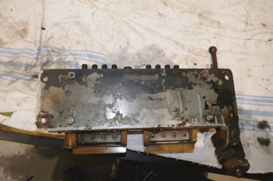 鲍尔-尼尔森中央润滑器