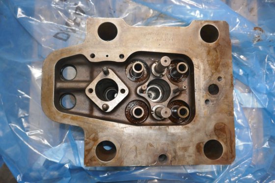 ノハブ極シリンダーヘッド