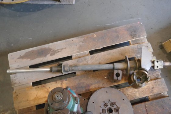 沃尔沃遍达齿轮箱和螺旋桨轴