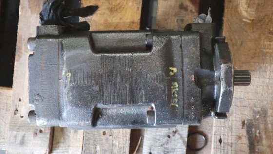 デニソンベーンポンプおよびモーター T7DDS-B24-B24-3R05-A100