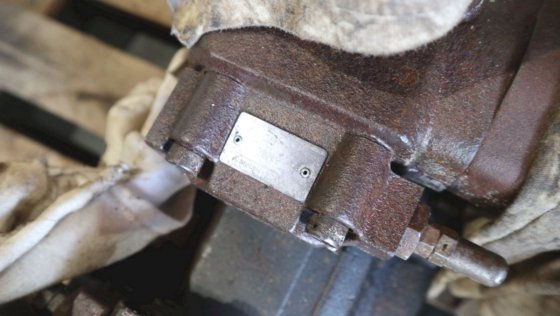 デニソンベーンポンプおよびモーター T7DDS-B24-B24-3R05-A100