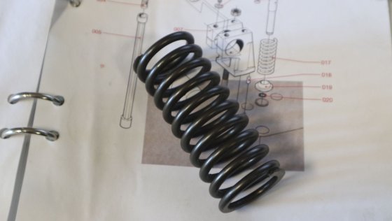 ノハブ極真円筒ばね 1663-17 バルブ機構