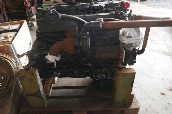 MAN D0836LF01 6気筒