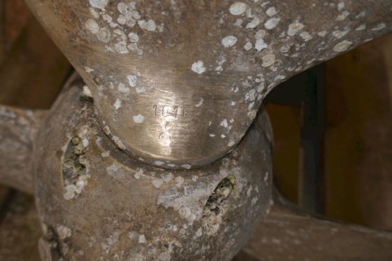 リバーシブル・プロペラ D=730 mm