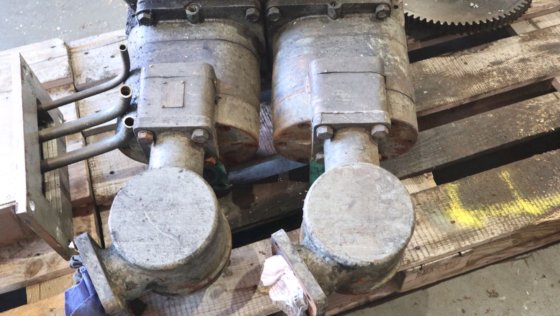 带泵和轮子的 Wichmann 润滑油泵驱动室