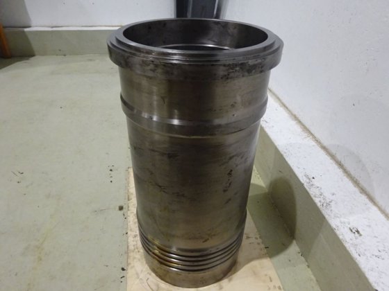 贝尔根乌尔斯坦劳斯莱斯气缸套