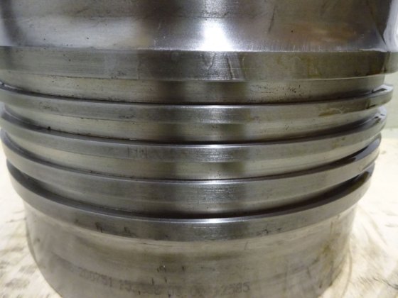 贝尔根乌尔斯坦劳斯莱斯气缸套