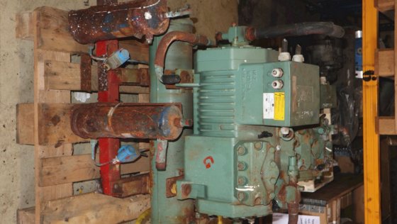 半密閉式コンプレッサー 4TES-9Y-25P または 4EES-4Y-40S