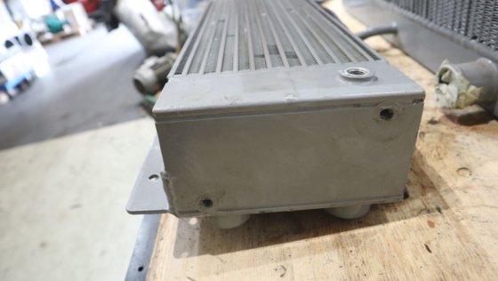 ラールイタリア オイルクーラー