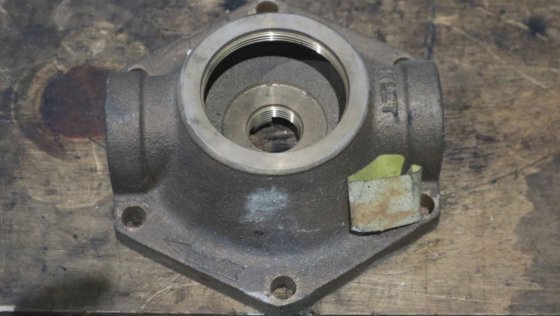 卡特彼勒车身 1L9068