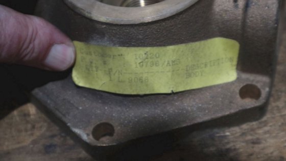 卡特彼勒车身 1L9068