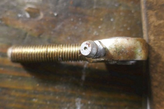 キャタピラー サイズ5 球面ロッドエンド オススタッド 6V-8955