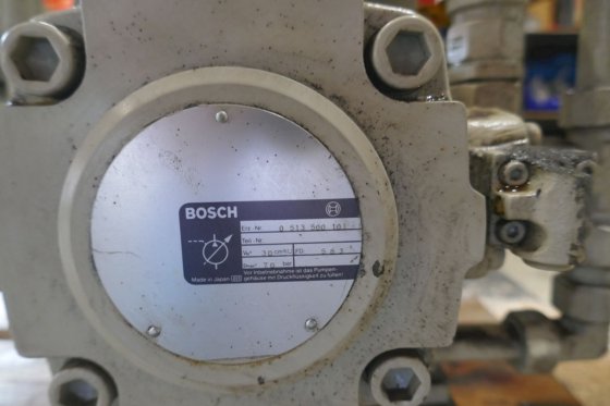 1999 年 Brunvoll 紧凑型液压动力装置 +