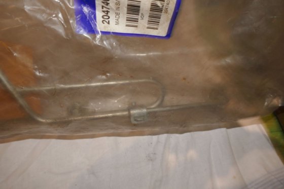 沃尔沃遍达输油管套件 20474037