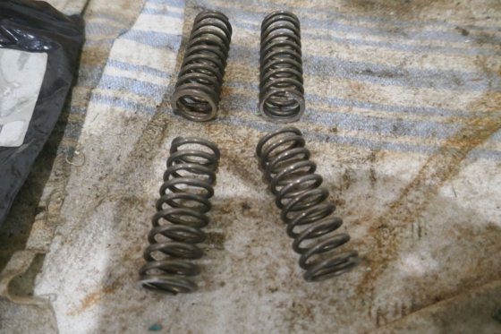 ベルゲン ウルスタイン ロールスロイス スプリングスタート エアバルブ