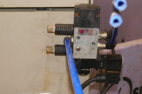 欧姆龙真空系统启动柜