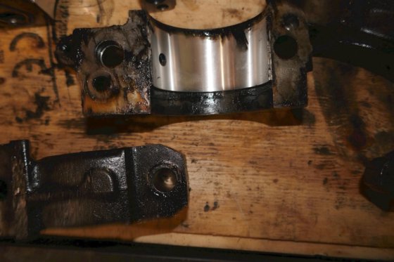 デトロイトディーゼルカムシャフトキャップ 8929870