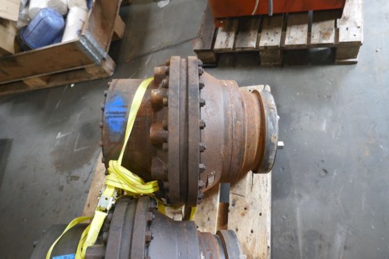 Black Bruin BB7 6300 ccm