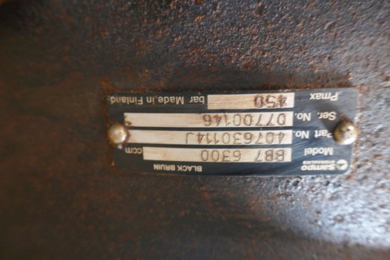 ブラック・ブルーイン BB7 6300 ccm