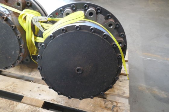 Black Bruin BB7 6300 ccm