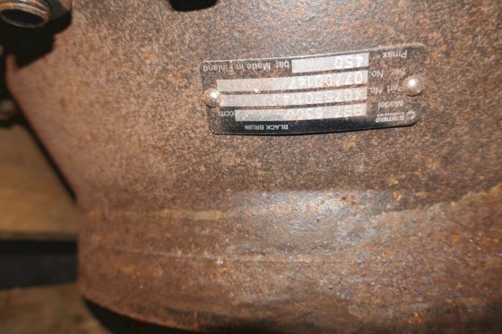 ブラック・ブルーイン BB7 6300 ccm