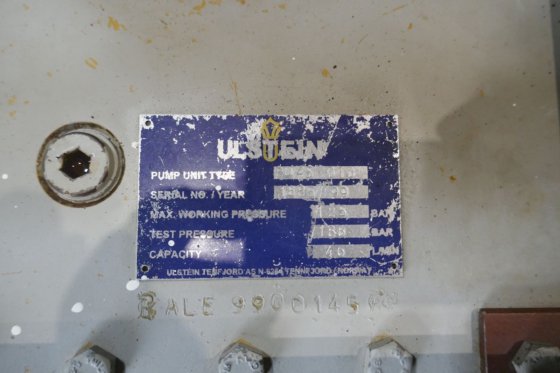 1999 乌尔斯坦 PU45 010 油箱装置