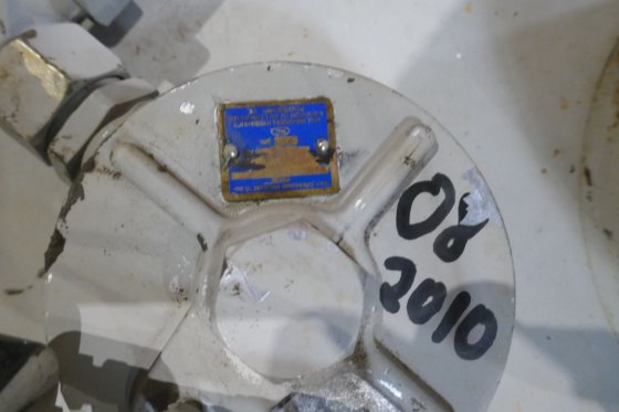 1999 乌尔斯坦 PU45 010 油箱装置